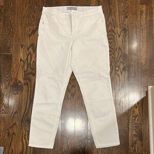 Women's White Cropped Jeans